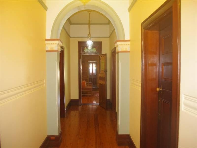 24 High Street, Inverell NSW 2360