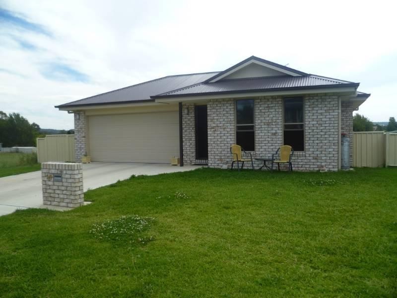 20 Kingfisher Drive, Inverell NSW 2360