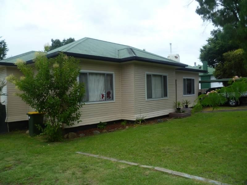 7 Shirley Street, Inverell NSW 2360