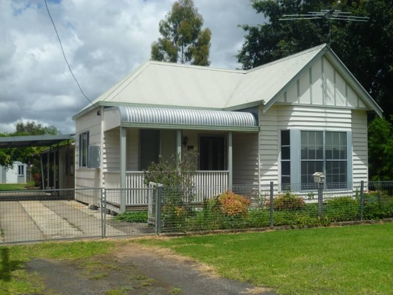 22 Raglan Street, Inverell NSW 2360