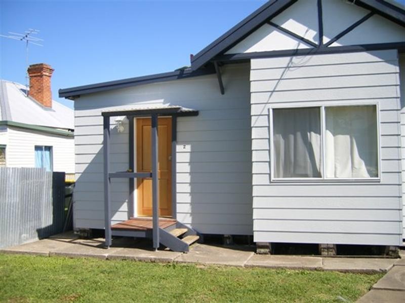 2/30 Chester Street, Inverell NSW 2360