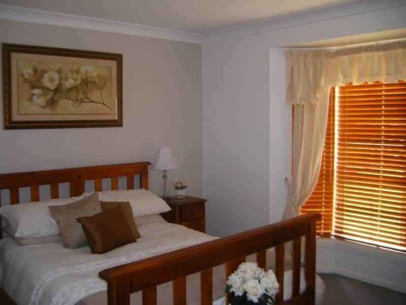 17 Brownleigh Vale Drive, Inverell NSW 2360