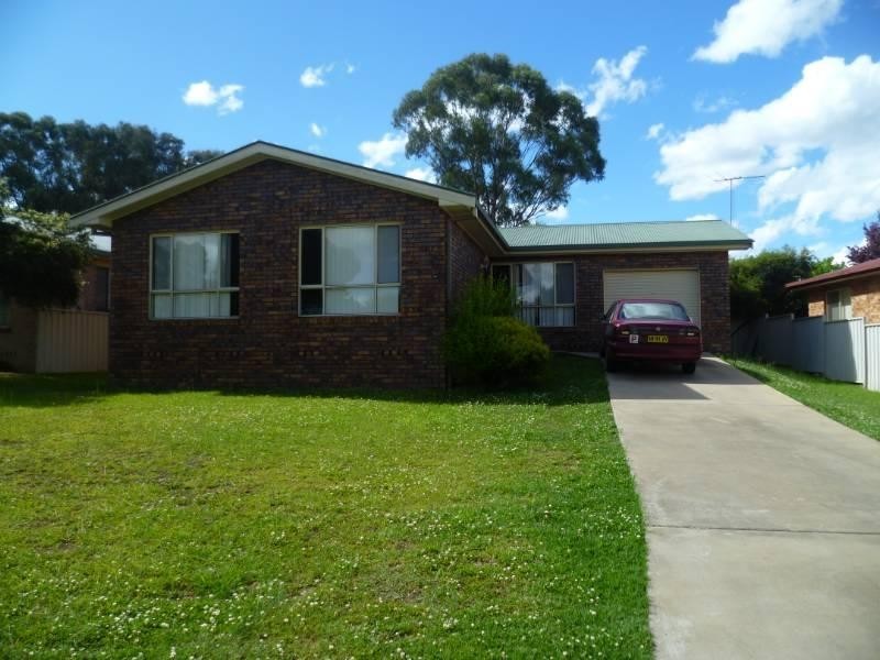 21 Angel Avenue, Inverell NSW 2360