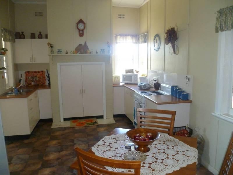1 Avern Street, Inverell NSW 2360