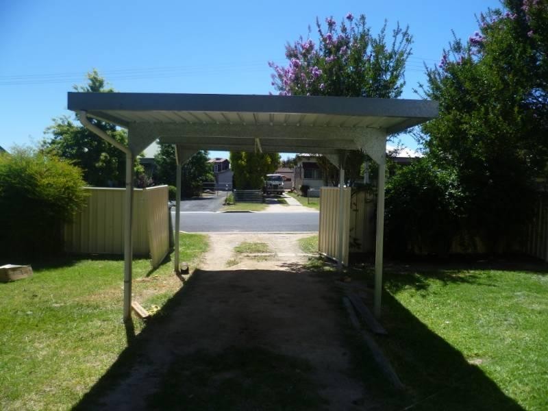 1 Avern Street, Inverell NSW 2360