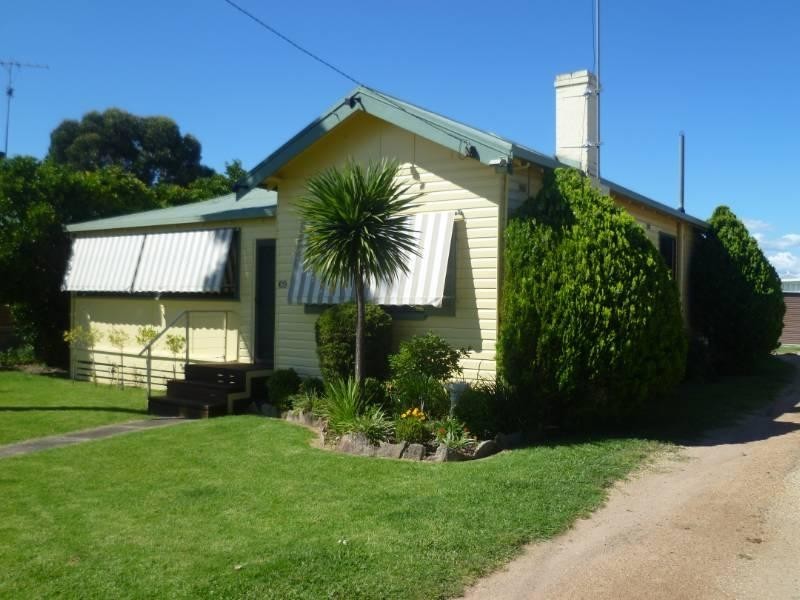 69 Rose Street, Inverell NSW 2360