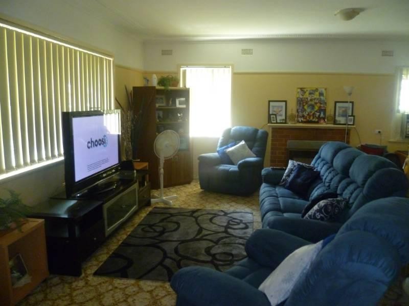 37 King Street, Inverell NSW 2360