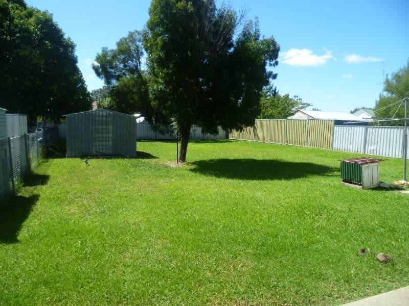 1 Girle Street, Inverell NSW 2360