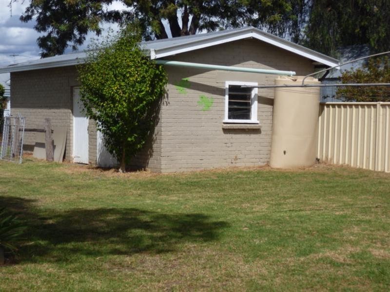 31 Swan Street, Inverell NSW 2360