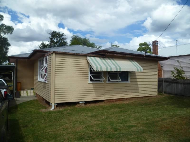 31 Swan Street, Inverell NSW 2360