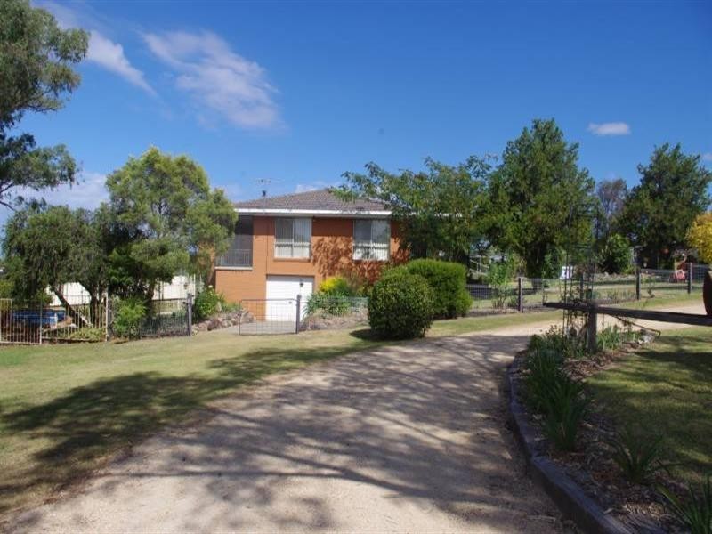 17 Delvyn Drive, Inverell NSW 2360