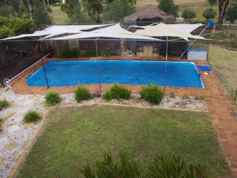 17 Delvyn Drive, Inverell NSW 2360