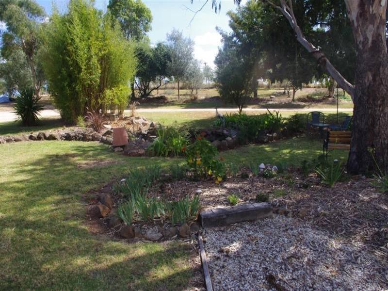 17 Delvyn Drive, Inverell NSW 2360