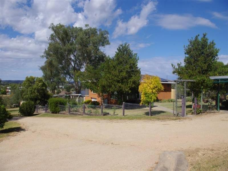 17 Delvyn Drive, Inverell NSW 2360