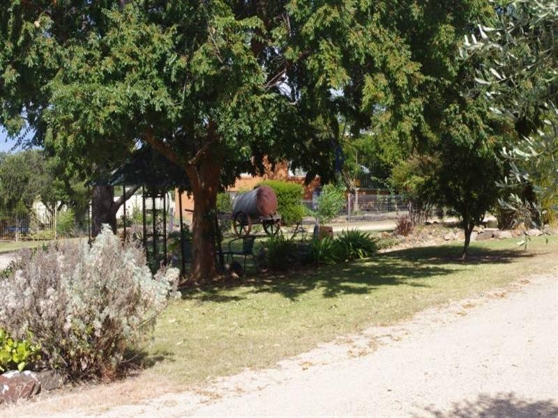17 Delvyn Drive, Inverell NSW 2360