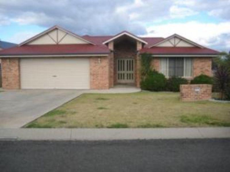 4 Coolibah Drive, Inverell NSW 2360
