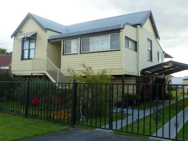 114 Evans Street, Inverell NSW 2360