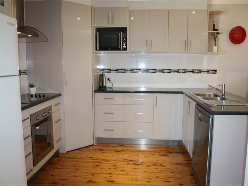 18 Vernon Street, Inverell NSW 2360