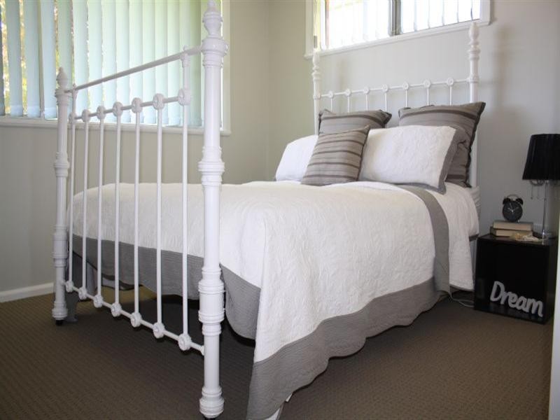 18 Vernon Street, Inverell NSW 2360