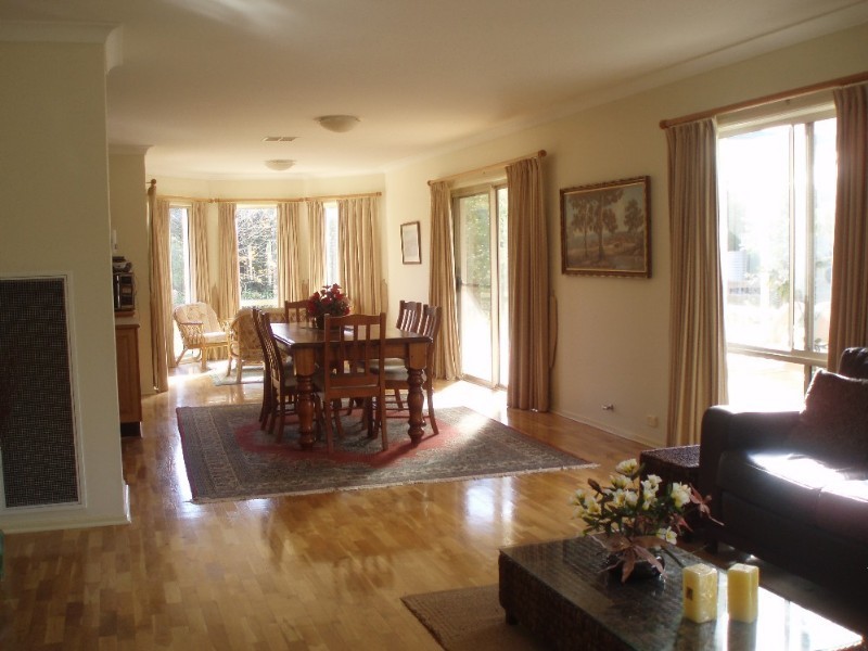 18 Ranelagh Road, Burradoo NSW 2576