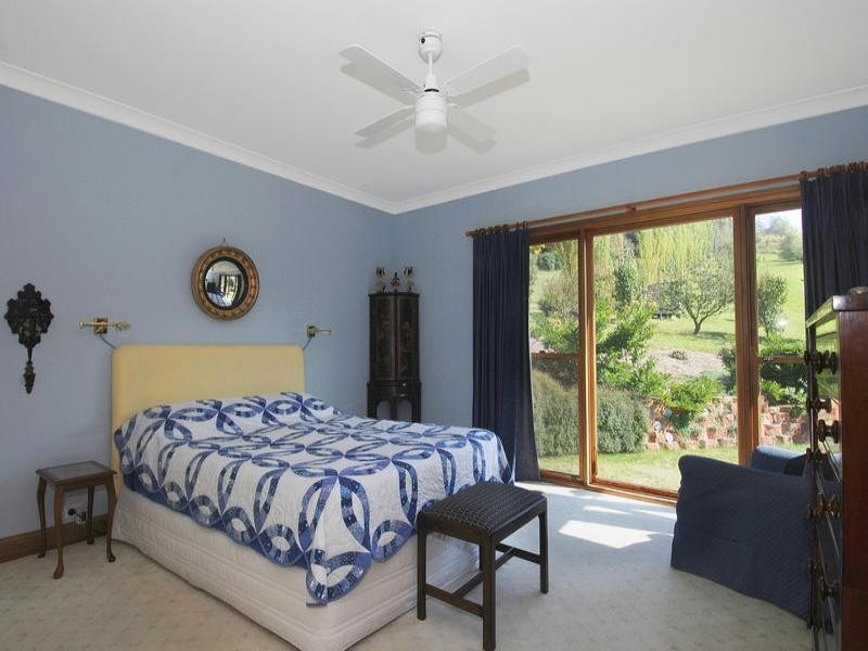 10 Parry Drive, Bowral NSW 2576