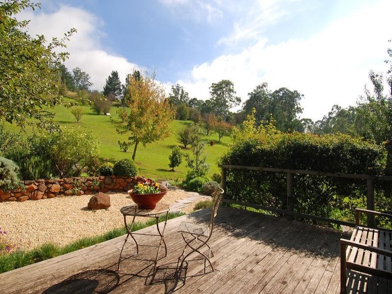 10 Parry Drive, Bowral NSW 2576