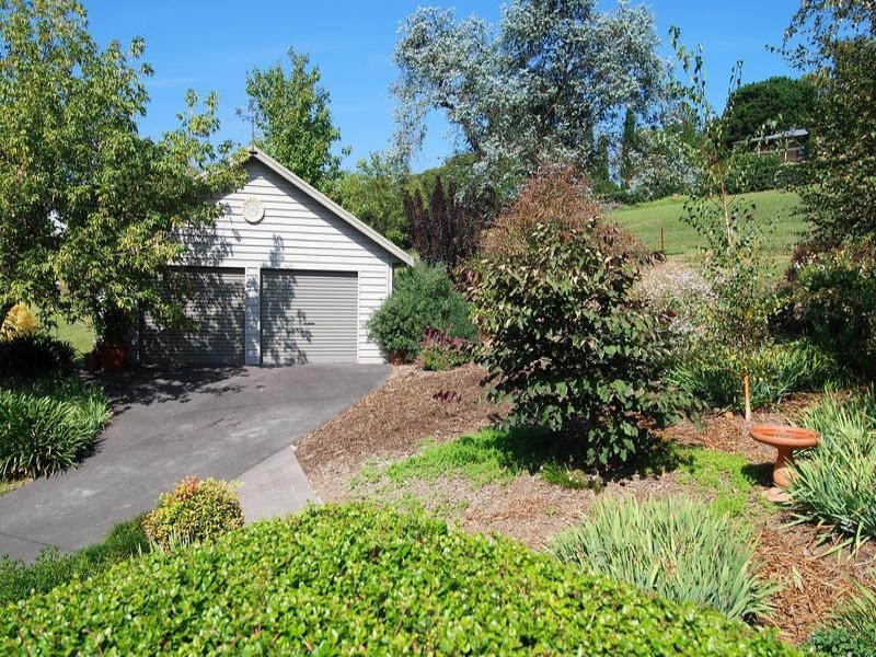 10 Parry Drive, Bowral NSW 2576
