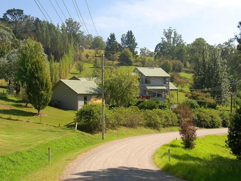 10 Parry Drive, Bowral NSW 2576