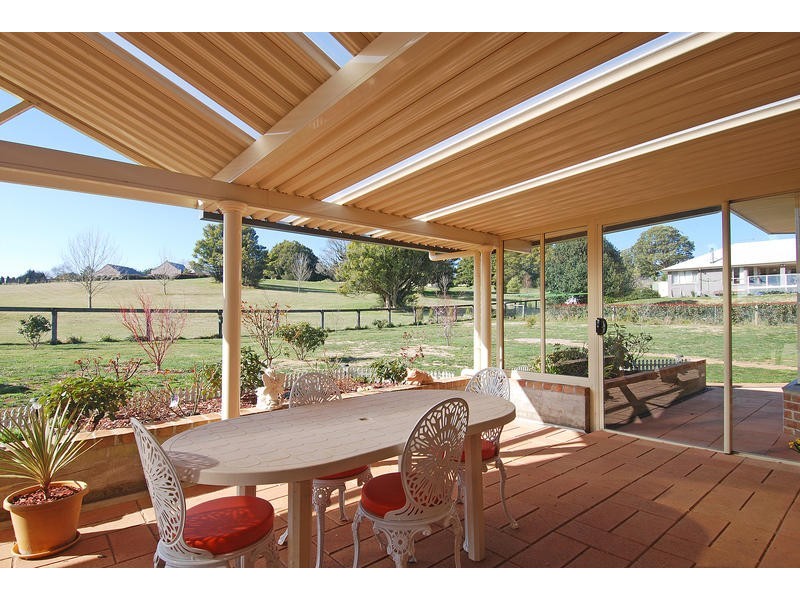 8 Barrengarry Street, Robertson NSW 2577