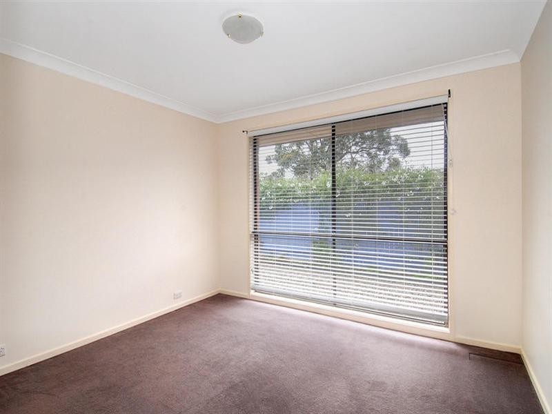 18 Pine Street, Colo Vale NSW 2575