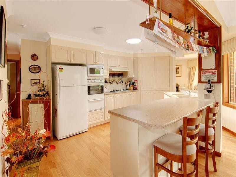 17 Linden Way, East Bowral NSW 2576