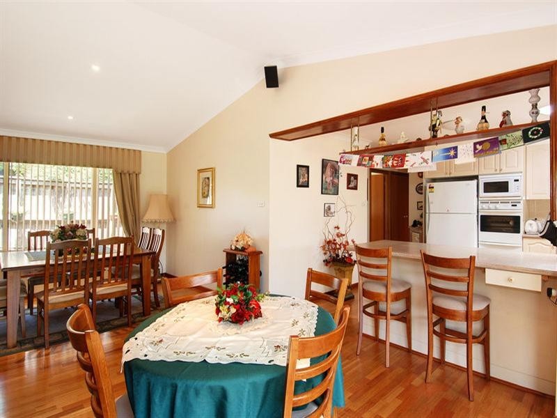 17 Linden Way, East Bowral NSW 2576