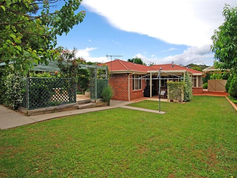 17 Linden Way, East Bowral NSW 2576