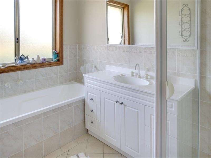 60 Emily Circuit, East Bowral NSW 2576