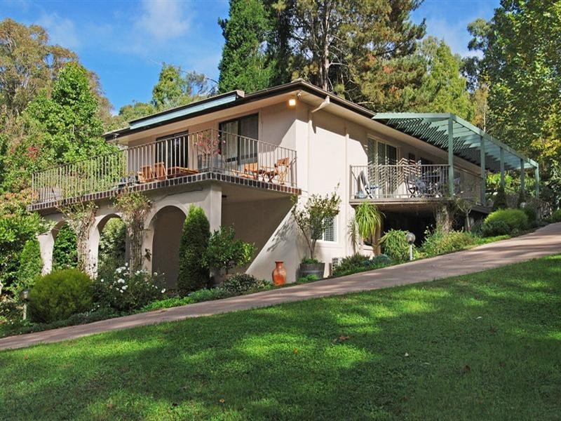 86 Centennial Road, Bowral NSW 2576