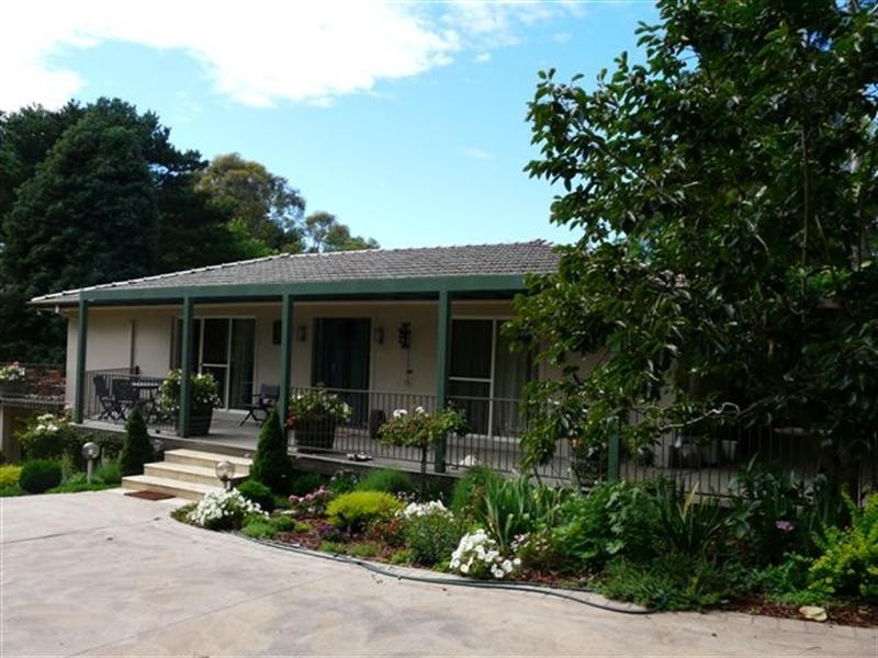 86 Centennial Road, Bowral NSW 2576