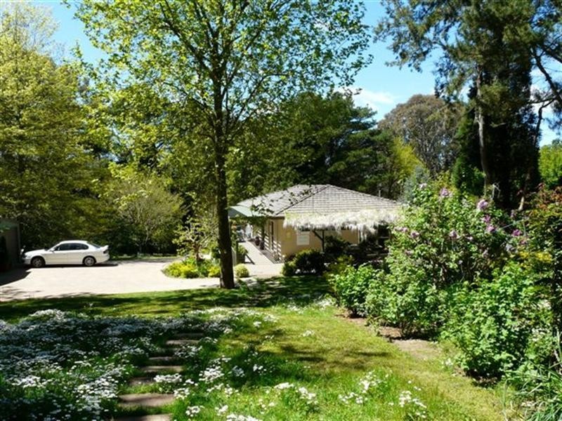 86 Centennial Road, Bowral NSW 2576