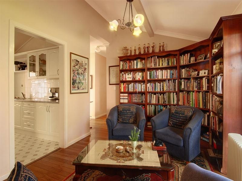 40 Charlotte Street, Burradoo NSW 2576