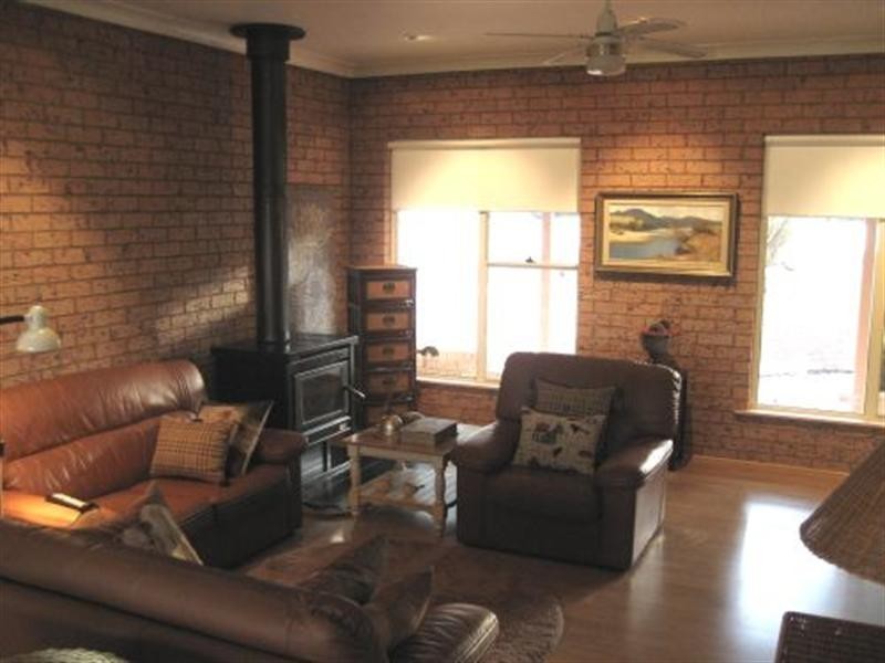 24 Casuarina Avenue, Tallong NSW 2579