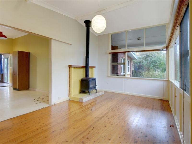 8 Retford Road, Bowral NSW 2576