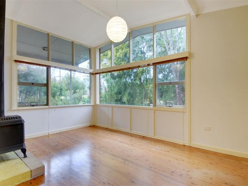 8 Retford Road, Bowral NSW 2576