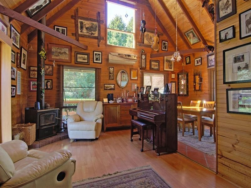 133 Illawarra Highway, Robertson NSW 2577