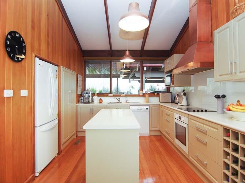 14 Lind Avenue, Belair SA 5052