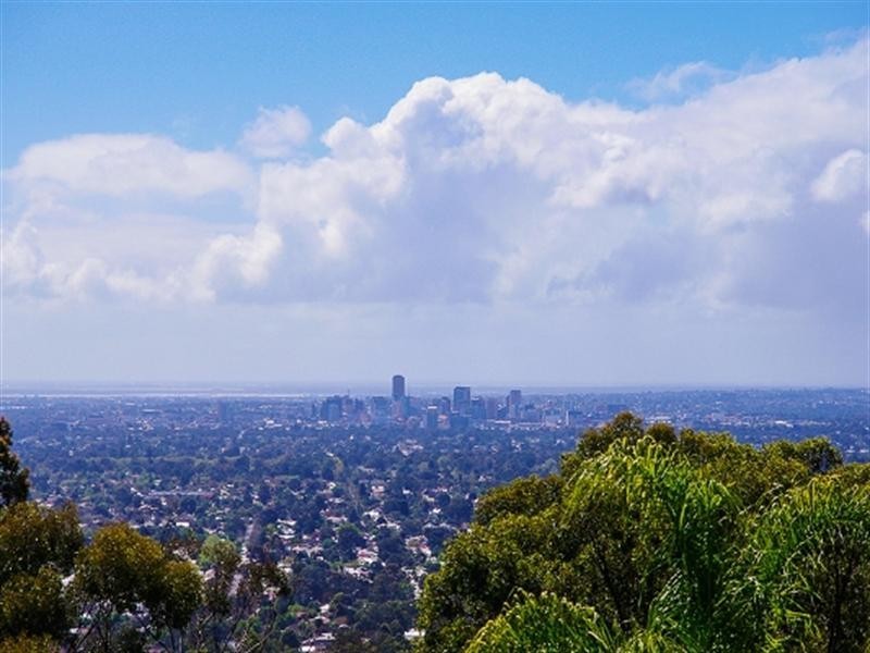 14 Lind Avenue, Belair SA 5052