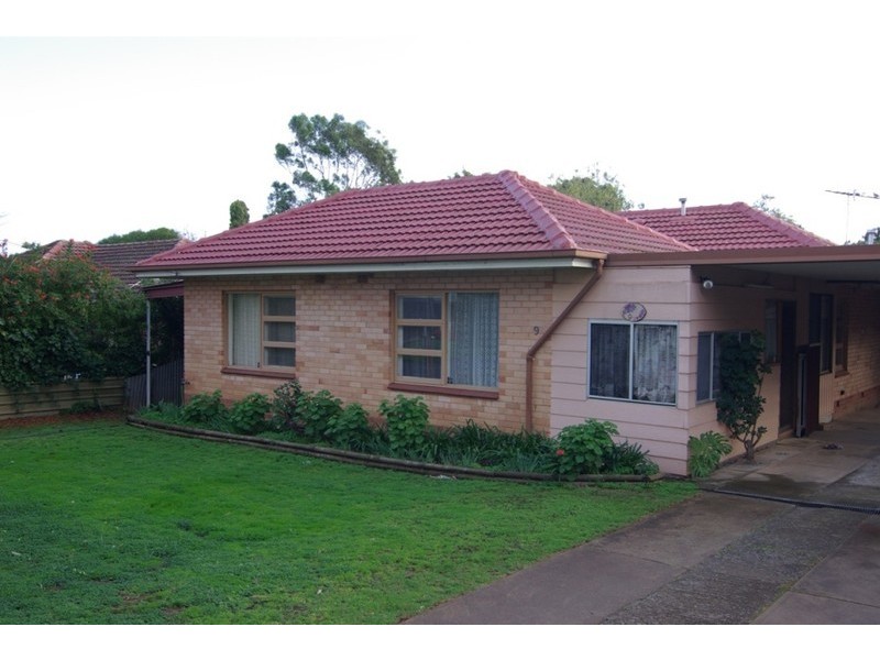 9 Roger Road, Morphett Vale SA 5162
