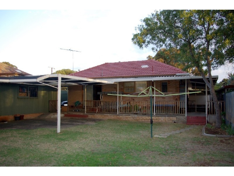 9 Roger Road, Morphett Vale SA 5162