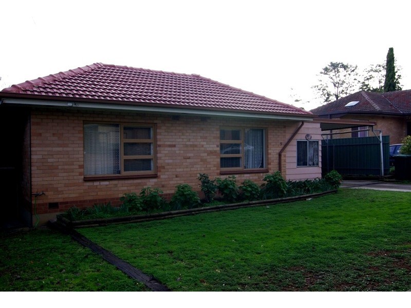 9 Roger Road, Morphett Vale SA 5162