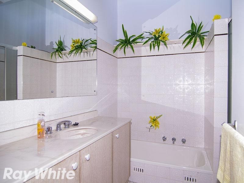 20 Hillcrest Drive, Eden Hills SA 5050