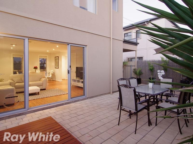 42 Nilpena Avenue, Park Holme SA 5043