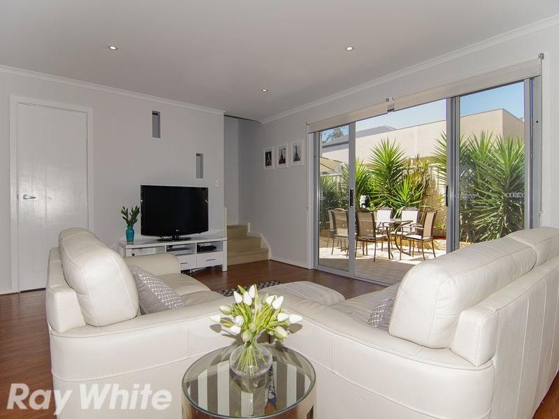 42 Nilpena Avenue, Park Holme SA 5043